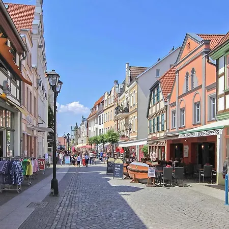 Waren Mueritz Daire Warenshof